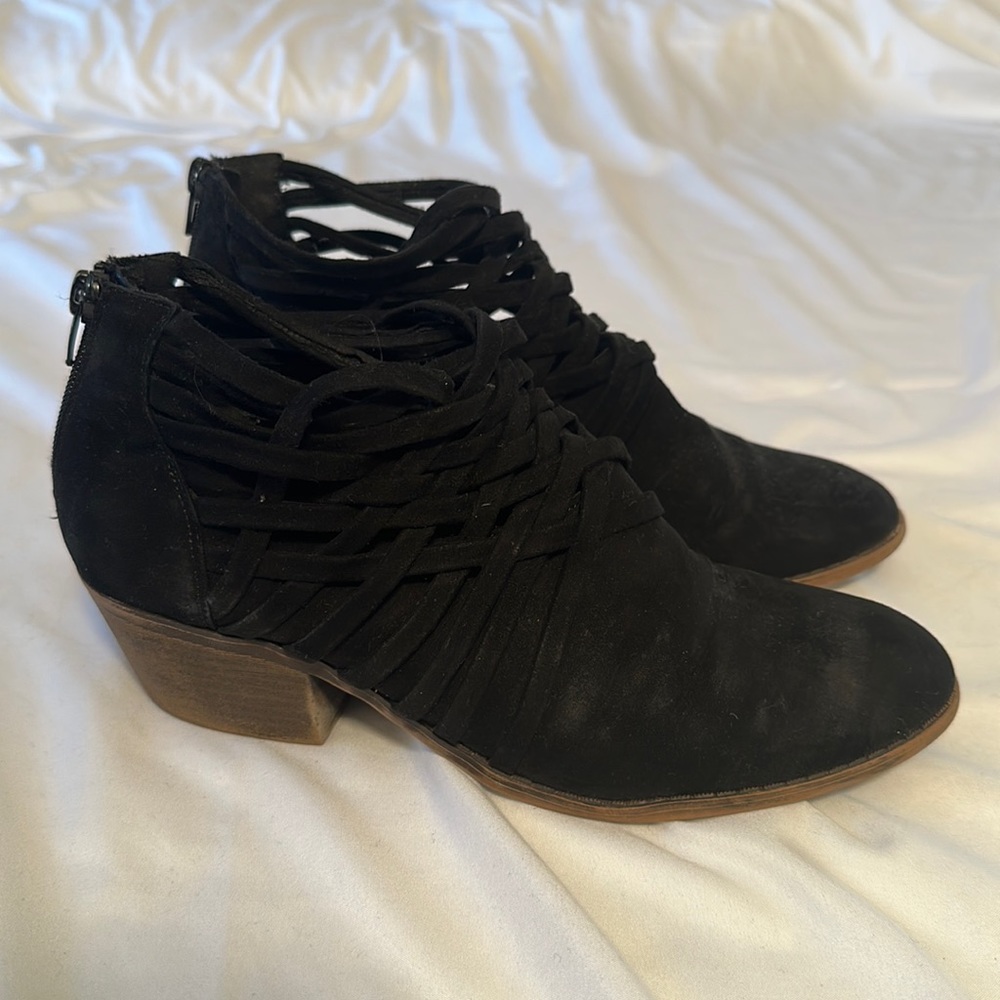 Fergalicious By Fergie Black Strappy Ankle Heeled Boots Size 9M US High Heeled